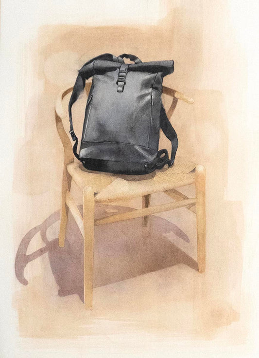 Chair and Backpack/椅子とバックパック